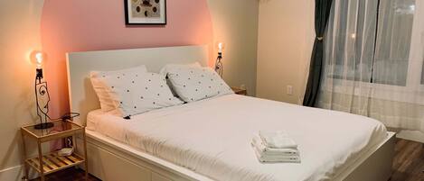 1 bedroom, desk, iron/ironing board, WiFi