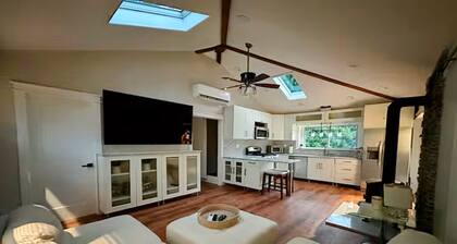 Stylish Suburban Retreat – Peaceful, Private, and Close to It All