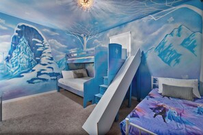 7 bedrooms, desk, iron/ironing board, WiFi - Private Pool, Gameroom, Free Waterpark 7MI 2 Disney (Kissimmee)