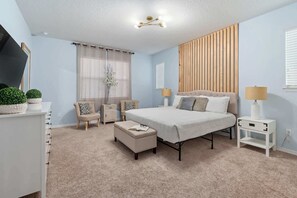 7 bedrooms, desk, iron/ironing board, WiFi