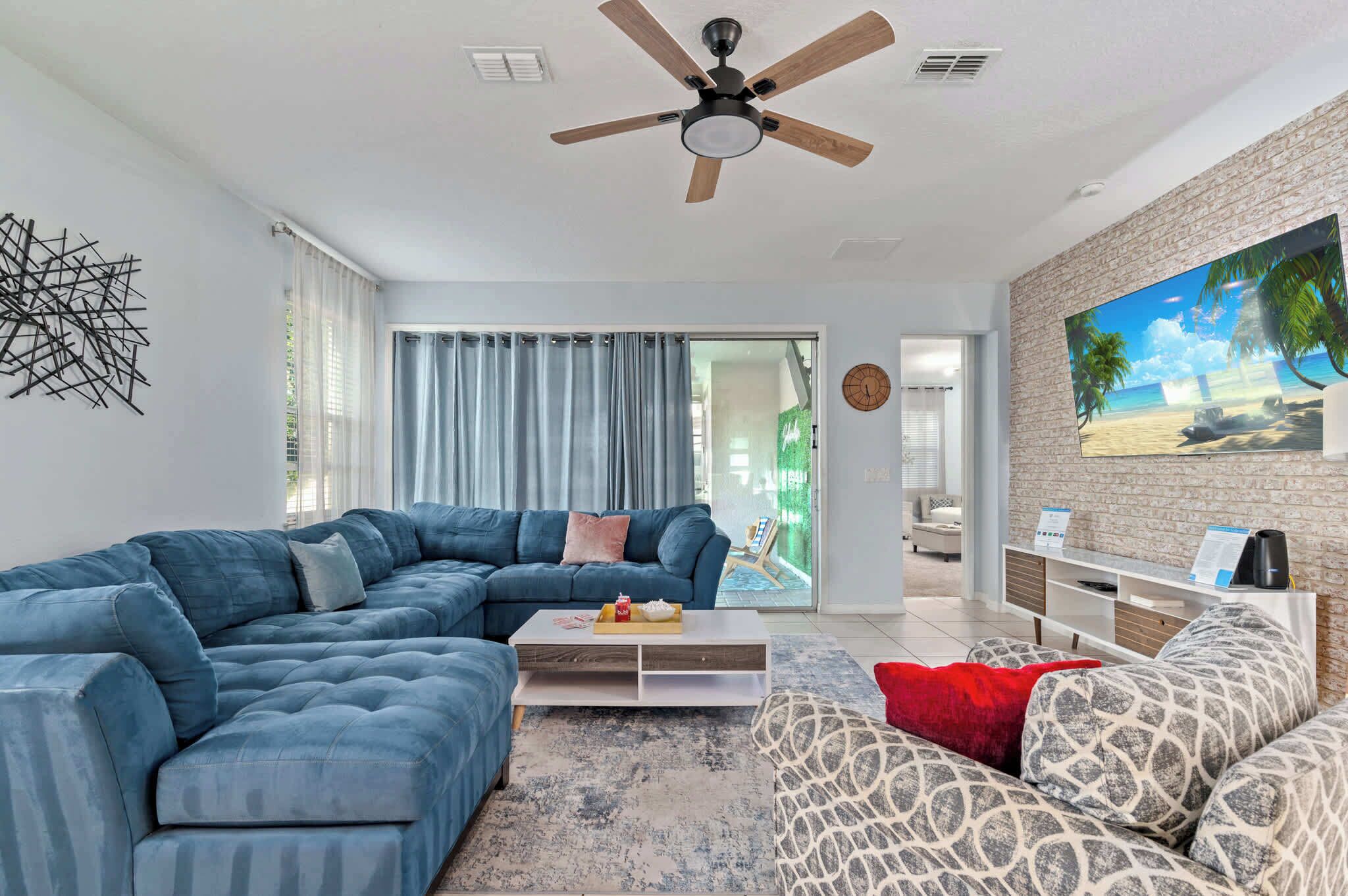 Televisie, videospelletjes en een kantoor