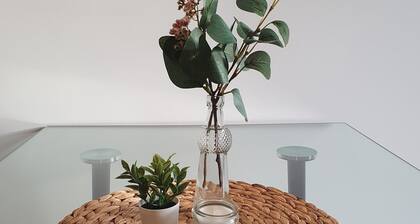 Einladende lichtdurchflutete 2-Zimmerwohnung, liebevoll dekoriert erwartet dich.