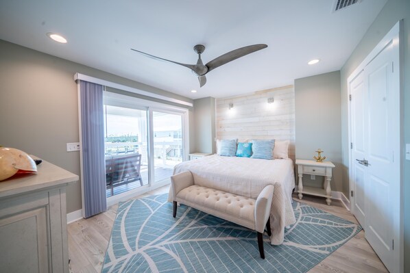 6 chambres, fer et planche à repasser, accès au Wi-Fi (inclus)