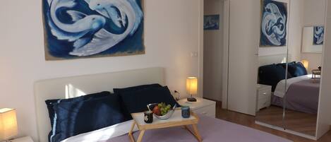 2 soverom, strykejern/-brett, wi-fi og sengetøy