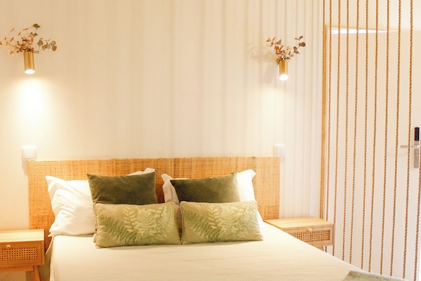 Classic Loft, Mountain View | Kalis bunyi, katil bayi/kot (percuma), Wi-fi percuma, cadar katil