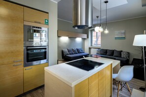 Comfort Apartment, City View | Private kitchenette - RentPlanet - Apartament Więzienna (Wroclaw)