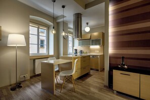 Comfort Apartment, City View | In-room dining - RentPlanet - Apartament Więzienna (Wroclaw)