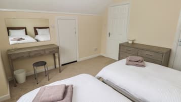 3 bedrooms, individually decorated, individually furnished, free WiFi