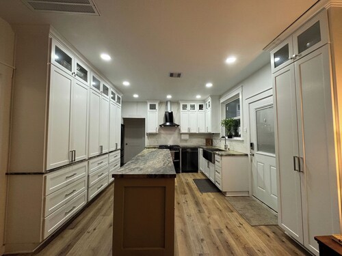 Marcy's Garden Centrally-located. 5 mins to downtown, EADO & the Heights.