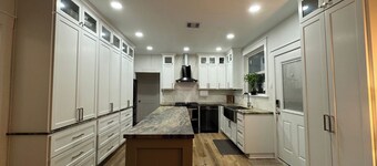 Marcy's Garden Centrally-located. 5 mins to downtown, EADO & the Heights.