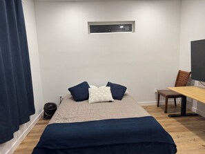 2 chambres, bureau, fer et planche à repasser, Wi-Fi gratuit