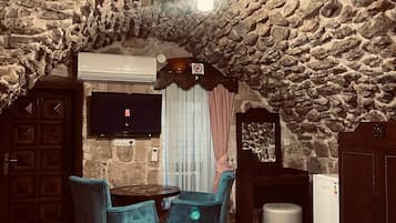 Classic Double Room | Living area | 80-inch Smart TV with satellite channels, Netflix, first-run movies
