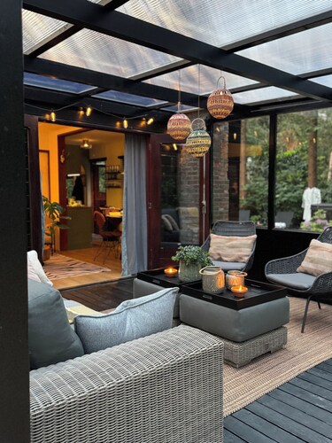 Detached wooden cottage in the forest with Sauna, Hot tub and outdoor shower