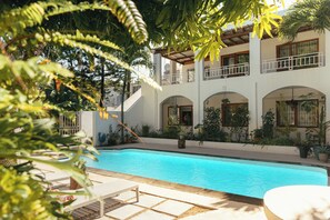 Pool - Frida, a 3-room apartment just a few minutes' walk from Blue Bay Lagoon. (Blue Bay)