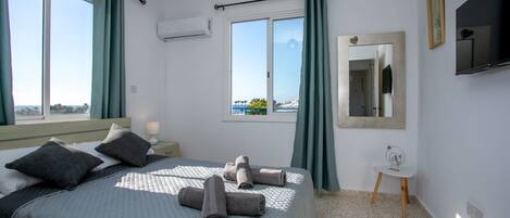 2 dormitorios, tabla de planchar con plancha, wifi y ropa de cama