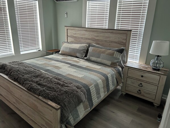 3 chambres, fer et planche à repasser, Wi-Fi, draps fournis