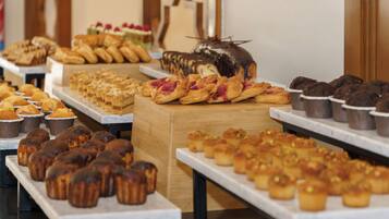 Desayuno buffet incluido todos los días