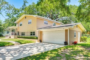 House (3 Bedrooms) | Interior - 2 Mi to FSU & Famu: Home w/ Spacious Deck! (Tallahassee)