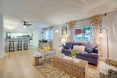 1 Mi to Reno-sparks: Family Retreat w/ Fireplace!