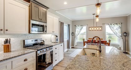 4 Mi to Snake River: Family Home w/ Yard in Rigby