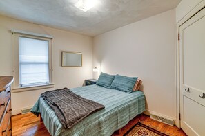 House (2 Bedrooms) | Interior - Home 7 Mi to Binghamton University! (Vestal)