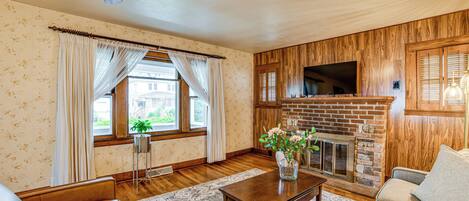 House (2 Bedrooms) | Front of property