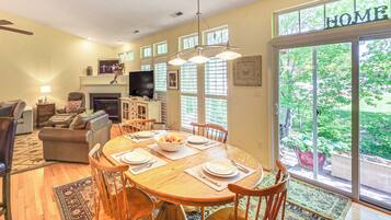 House (4 Bedrooms) | Interior