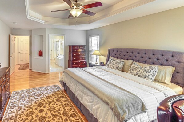 House (4 Bedrooms) | Interior