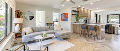Rumah (3 Bedrooms) | Bagian depan properti