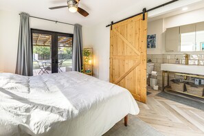 Interior - 3 Mi to Beach: Renovated Haven in Fort Lauderdale! (Fort Lauderdale)