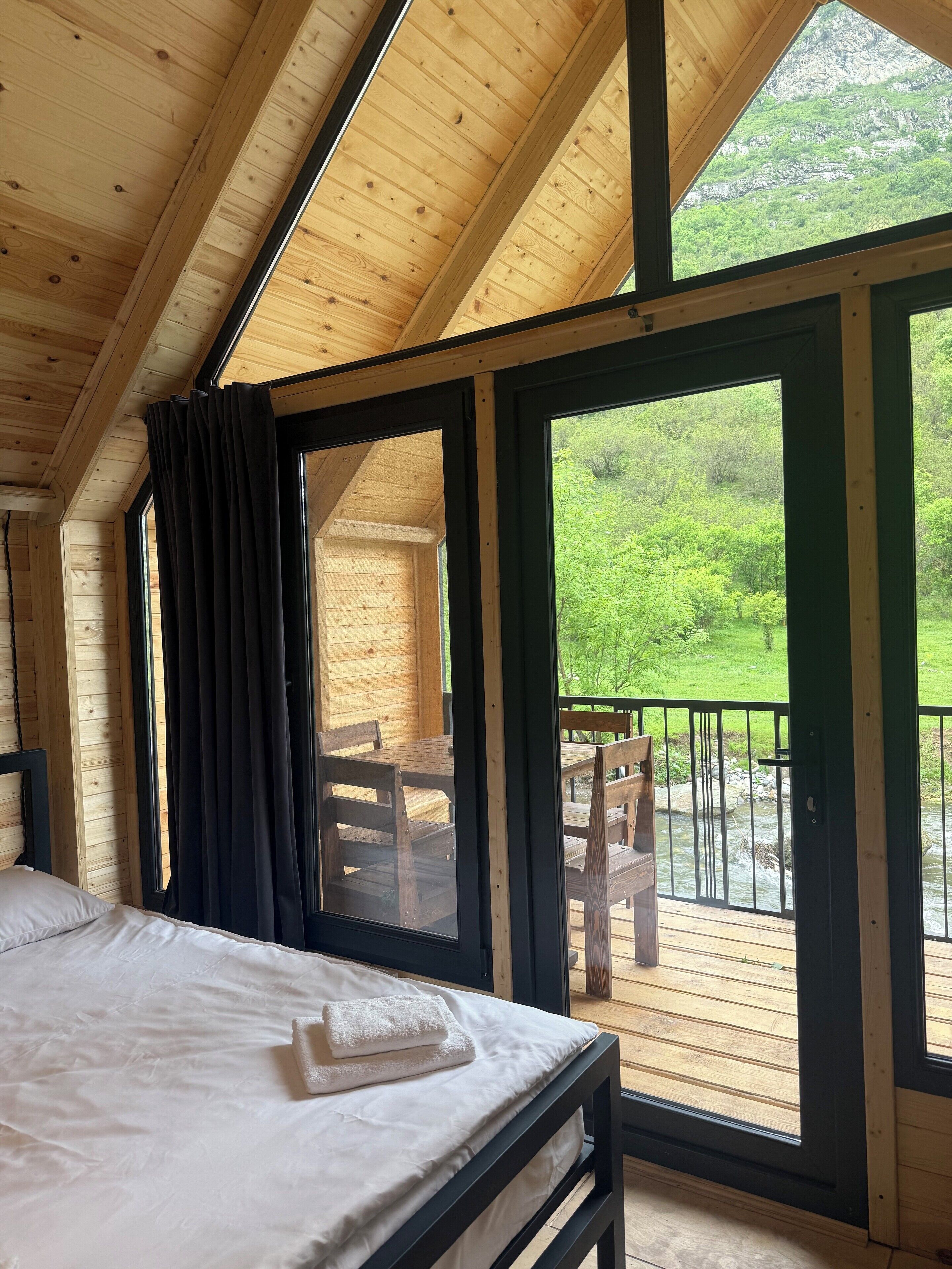 Cottage, uitzicht op rivier | Gratis wifi, beddengoed