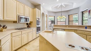 Hus (4 Bedrooms) | Interiör