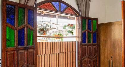 Sobrado em Lencois cercado pela Natureza