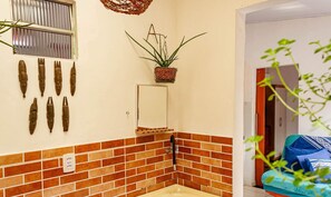 Shower, towels