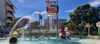 Apto com Piscina e Lazer Completo em Caldas Novas