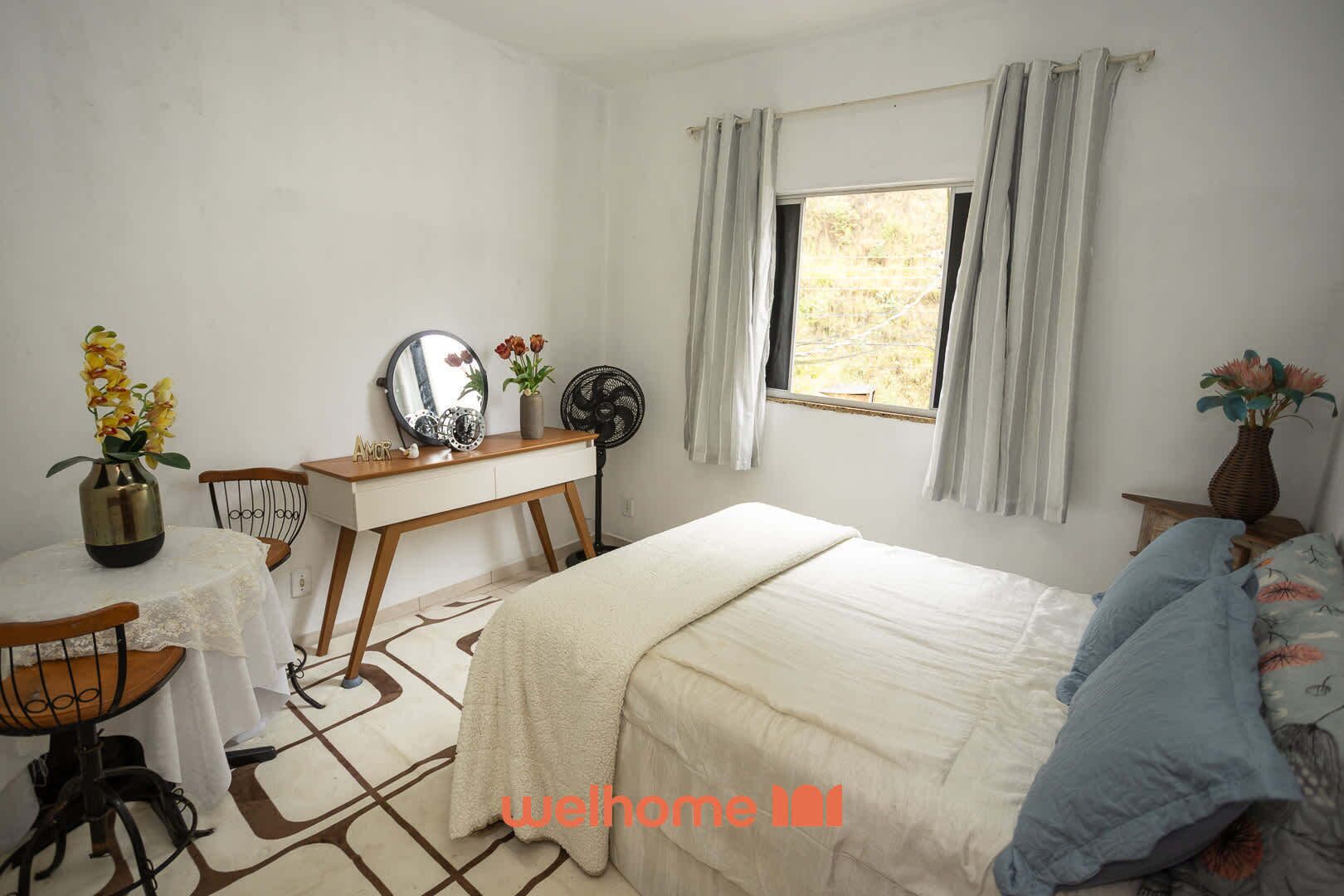 1 slaapkamer, een strijkplank/strijkijzer, beddengoed