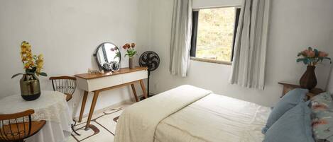 1 Schlafzimmer, Bügeleisen/Bügelbrett, Bettwäsche