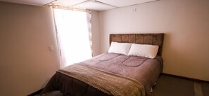 1 bedroom, WiFi, bed sheets