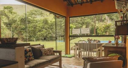 Sitio em Teresópolis com Piscina e Churrasqueira