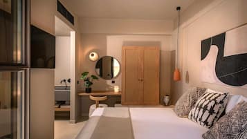 4 bedrooms, iron/ironing board, free WiFi