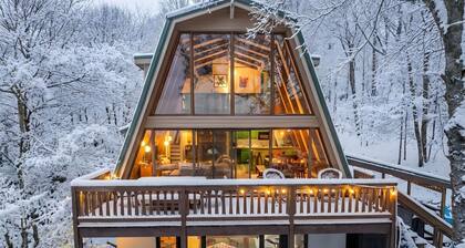 Press Pause Hot Tub + Epic Mountain Views