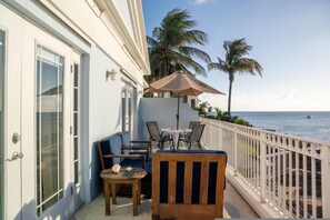 Apartment | 2 bedrooms, Internet - NEW Oceanfront Condo in George Town (George Town)