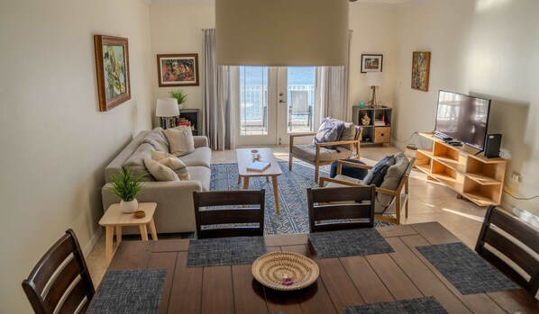 Apartment | 2 bedrooms, Internet - NEW Oceanfront Condo in George Town (George Town)