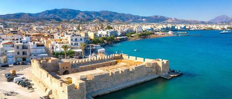 Villa | 3 bedrooms, Internet