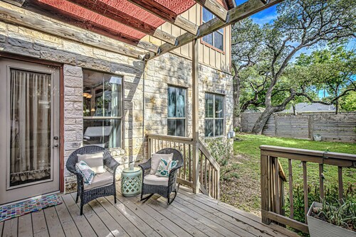 Charming 2BD - Billiards, Near Lady Bird Lake & DT