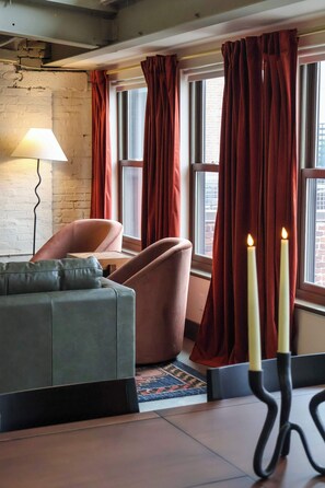 Interior - Historic Loft in Center of Bourbon District (Louisville)