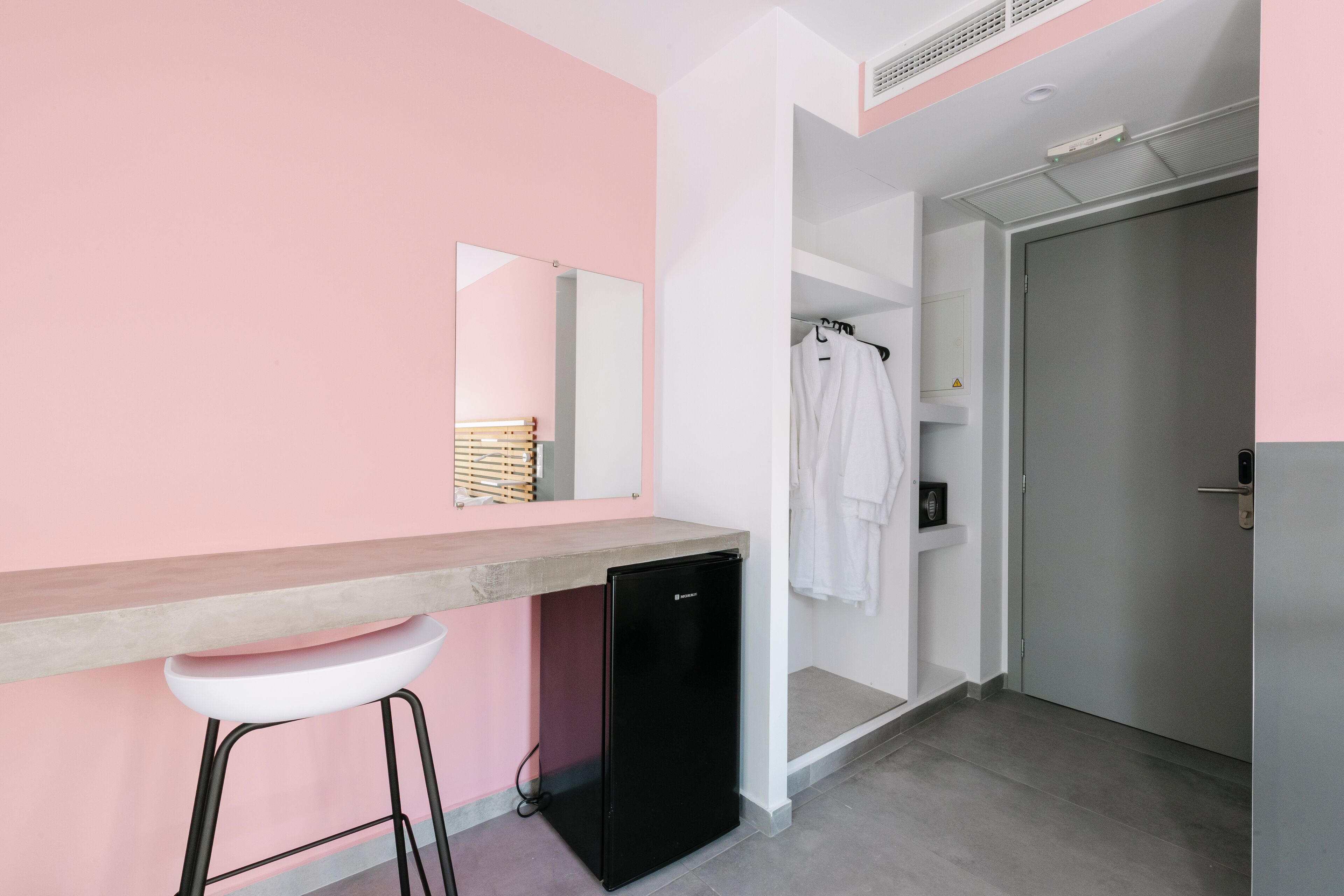 Superior Suite | In-room safe, soundproofing, free WiFi, bed sheets