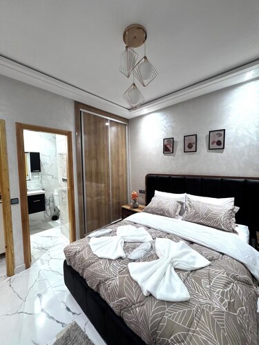 Charming 2-bedroom apartment with AC, WiFi in quaint Beni-Mellal