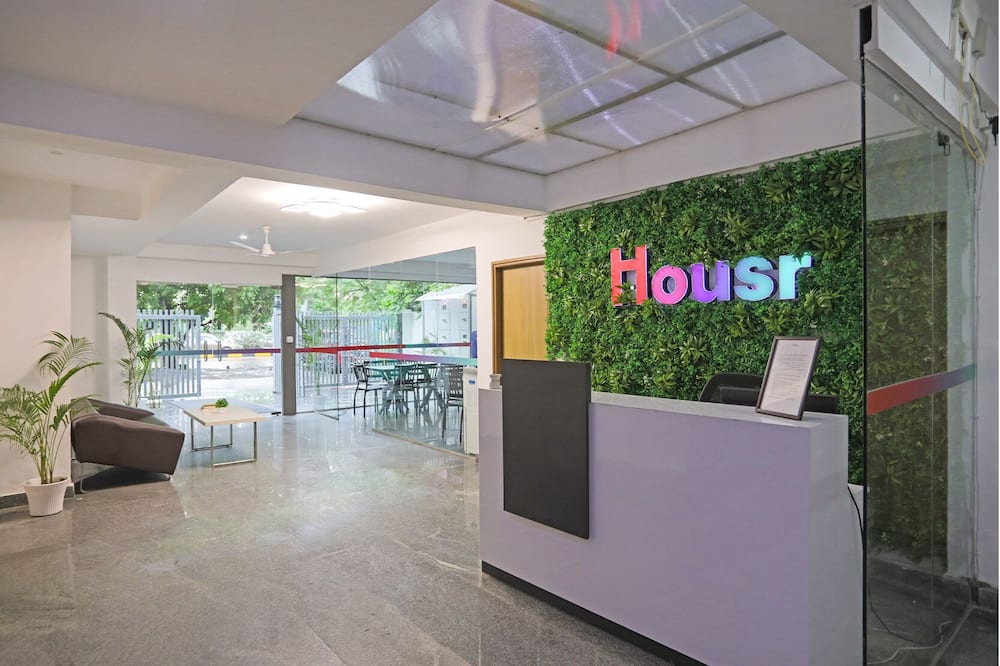 Housr Sector 43 Gurgaon Paras Hospital