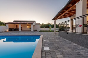 Pool - Villa Chivas Zadar Villas (Sukosan)